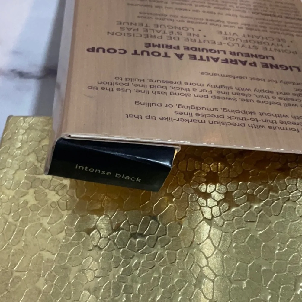 New Stila Stay All Day Waterproof Liquid Eyeliner